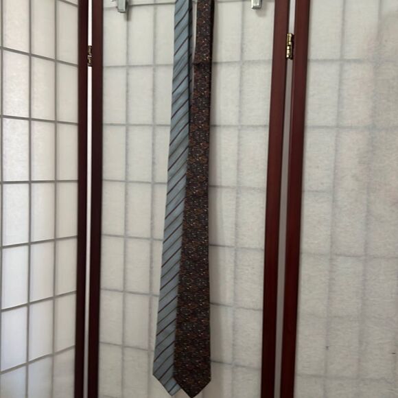 CHRISTIAN DIOR PARIS ALL SILK TIES - Picture 2 of 9